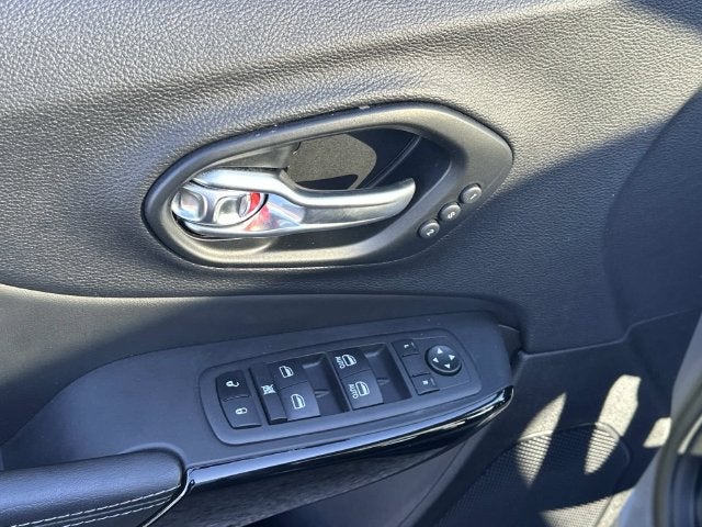 2023 Jeep Cherokee Altitude Lux 4x4