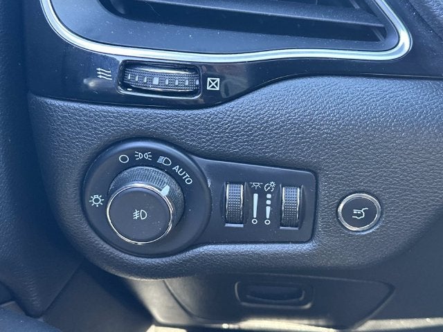 2023 Jeep Cherokee Altitude Lux 4x4