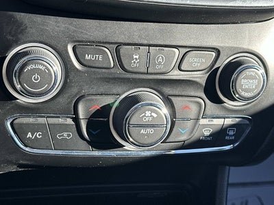 2023 Jeep Cherokee Altitude Lux 4x4