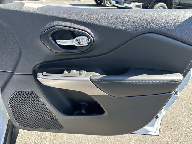 2022 Jeep Cherokee Latitude Lux 4x4
