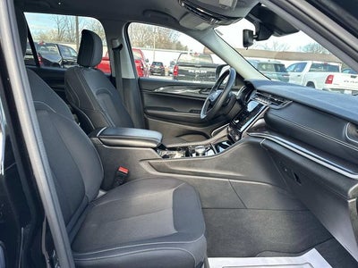 2022 Jeep Grand Cherokee Laredo 4x4