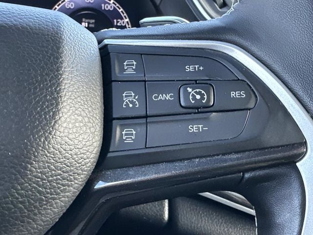 2022 Jeep Grand Cherokee Laredo 4x4