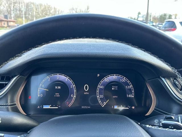 2022 Jeep Grand Cherokee Laredo 4x4