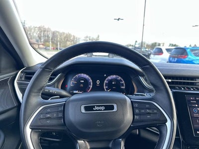 2022 Jeep Grand Cherokee Laredo 4x4