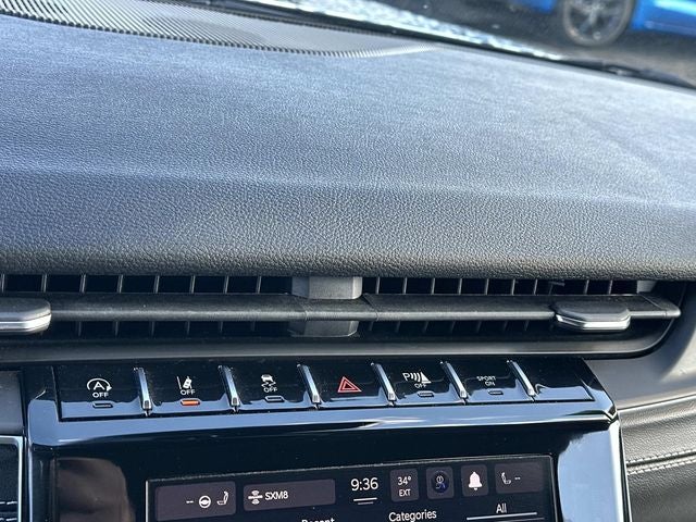 2022 Jeep Grand Cherokee Laredo 4x4