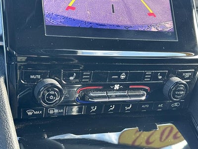 2022 Jeep Grand Cherokee Laredo 4x4