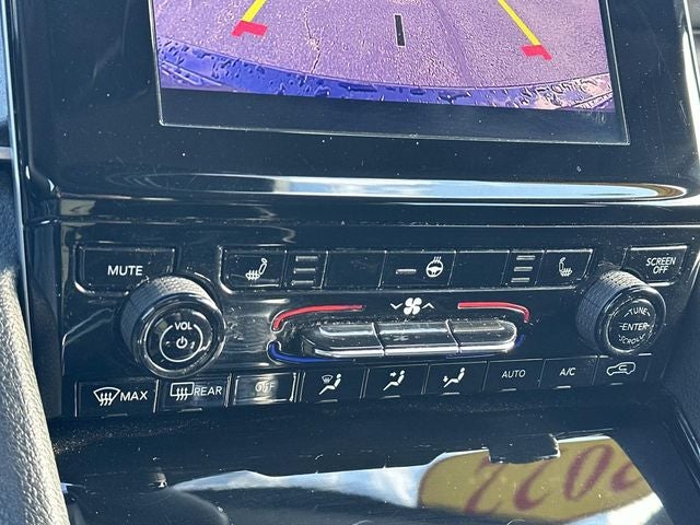 2022 Jeep Grand Cherokee Laredo 4x4