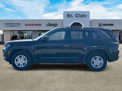 2022 Jeep Grand Cherokee Laredo 4x4