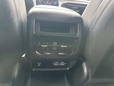 2023 Jeep Grand Cherokee Laredo 4x4