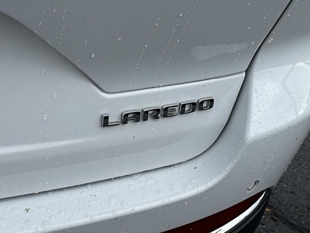 2023 Jeep Grand Cherokee Laredo 4x4