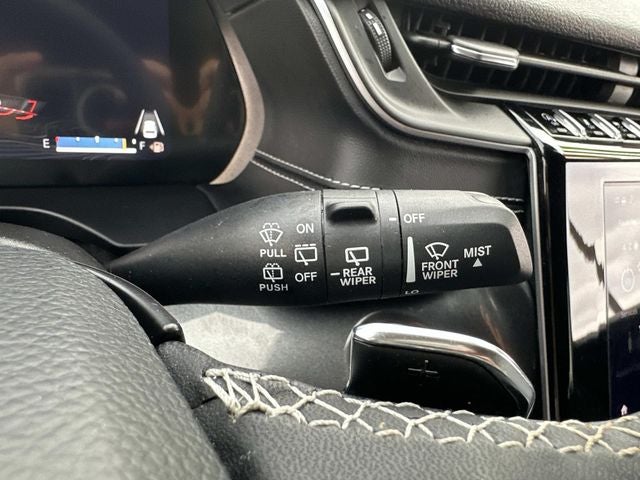 2023 Jeep Grand Cherokee Laredo 4x4