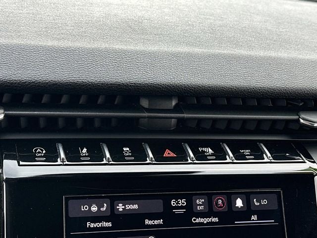 2023 Jeep Grand Cherokee Laredo 4x4