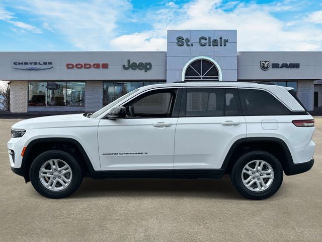 2023 Jeep Grand Cherokee Laredo 4x4