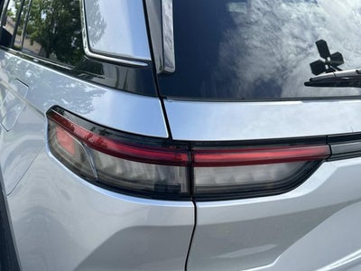 2023 Jeep Grand Cherokee Laredo 4x4