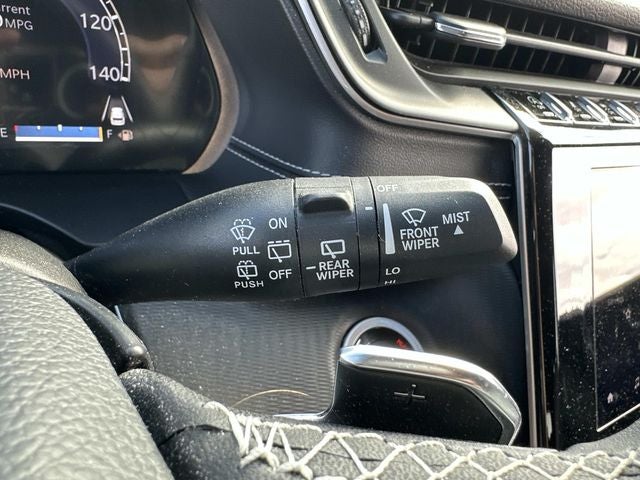 2023 Jeep Grand Cherokee Laredo 4x4