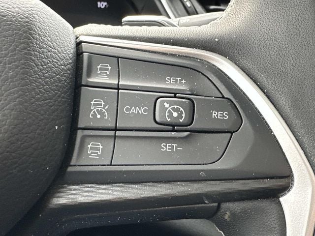 2024 Jeep Grand Cherokee Laredo X 4x4