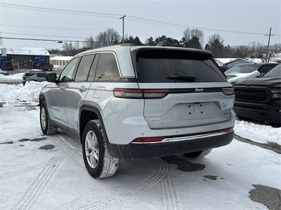 2024 Jeep Grand Cherokee Laredo X 4x4