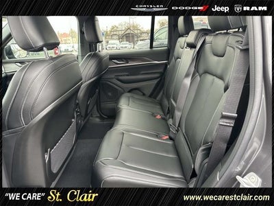 2025 Jeep Grand Cherokee GRAND CHEROKEE LIMITED 4X4