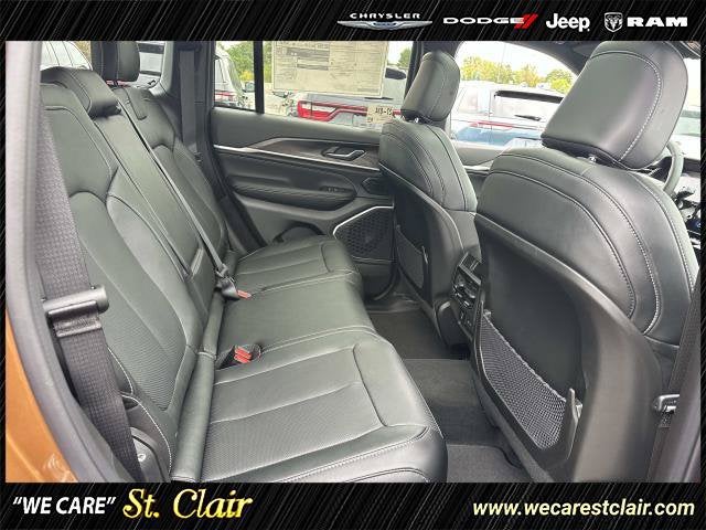 2027 Jeep Grand Cherokee GRAND CHEROKEE LIMITED RESERVE 4X4