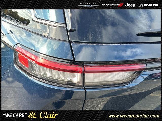 2027 Jeep Grand Cherokee GRAND CHEROKEE LIMITED 4X4