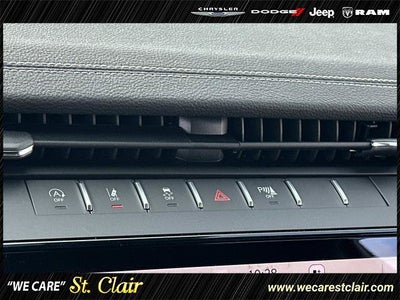 2027 Jeep Grand Cherokee GRAND CHEROKEE LIMITED 4X4