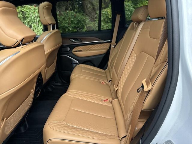 2022 Jeep Grand Cherokee Summit 4x4