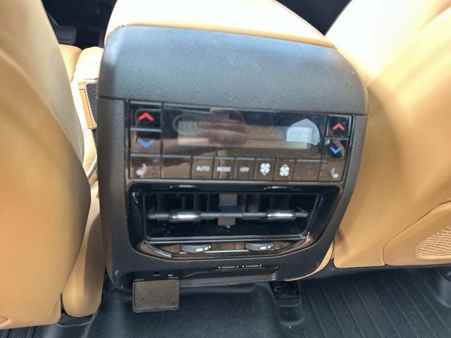 2022 Jeep Grand Cherokee Summit 4x4