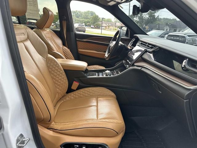 2022 Jeep Grand Cherokee Summit 4x4