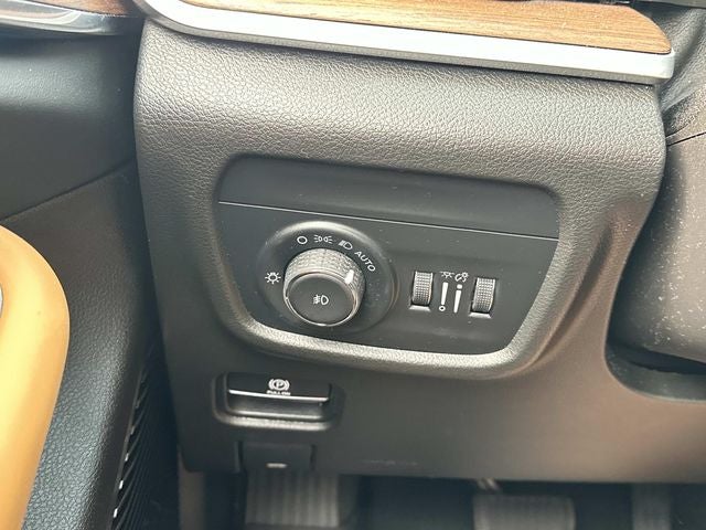 2022 Jeep Grand Cherokee Summit 4x4