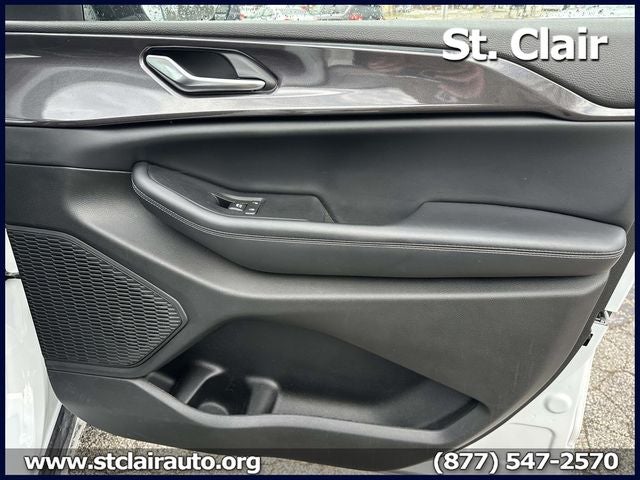 2023 Jeep Grand Cherokee L Altitude 4x4