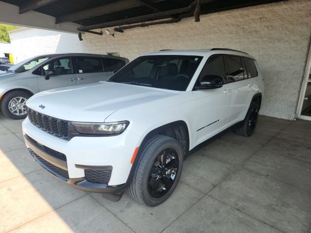 2023 Jeep Grand Cherokee L Altitude 4x4