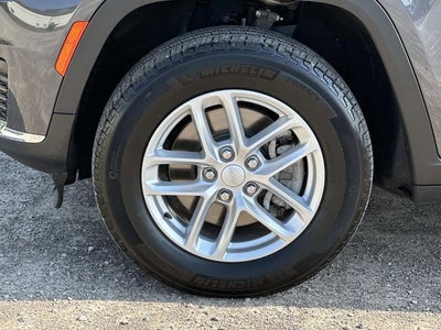2023 Jeep Grand Cherokee L Laredo 4x4