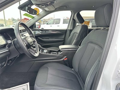 2021 Jeep Grand Cherokee L Laredo 4x4