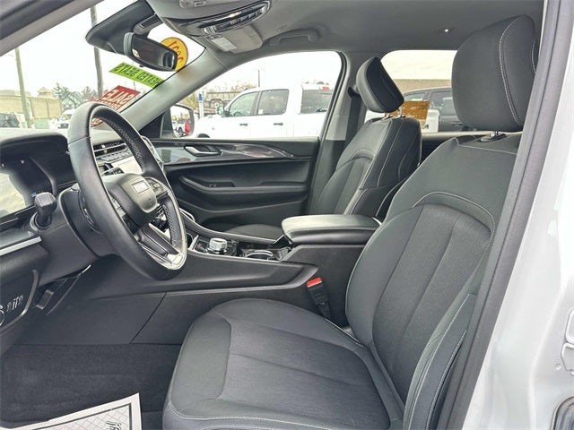 2021 Jeep Grand Cherokee L Laredo 4x4