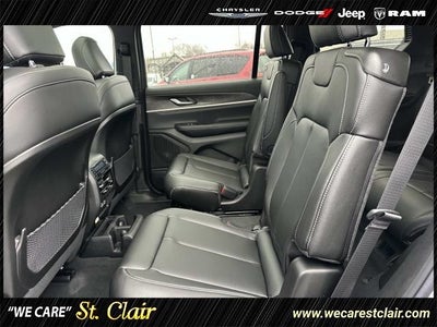 2025 Jeep Grand Cherokee GRAND CHEROKEE L LIMITED 4X4