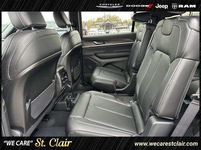 2025 Jeep Grand Cherokee GRAND CHEROKEE L LIMITED 4X4