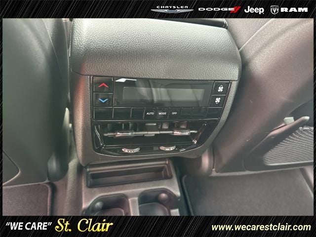 2027 Jeep Grand Cherokee GRAND CHEROKEE L LIMITED 4X4