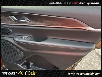 2027 Jeep Grand Cherokee GRAND CHEROKEE L LIMITED 4X4