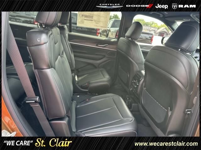 2027 Jeep Grand Cherokee GRAND CHEROKEE L LIMITED 4X4