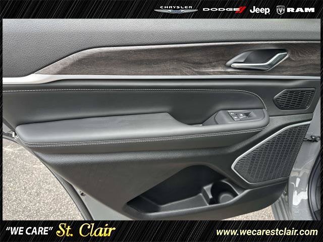 2027 Jeep Grand Cherokee GRAND CHEROKEE L LIMITED RESERVE 4X4