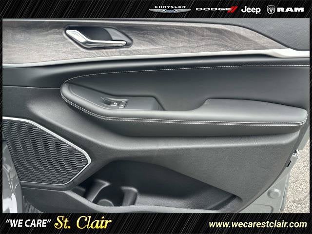 2027 Jeep Grand Cherokee GRAND CHEROKEE L LIMITED RESERVE 4X4