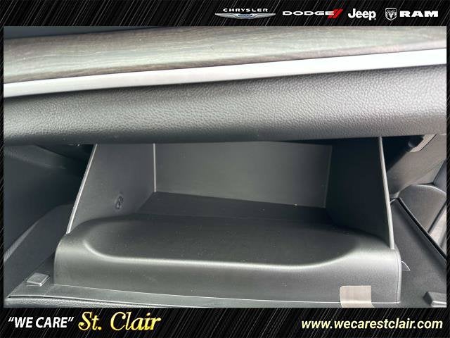2027 Jeep Grand Cherokee GRAND CHEROKEE L LIMITED RESERVE 4X4