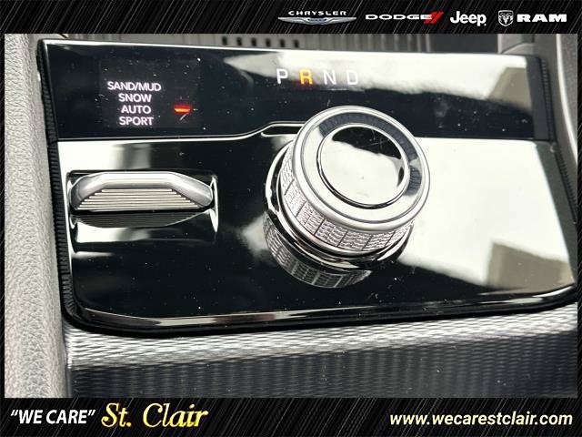 2027 Jeep Grand Cherokee GRAND CHEROKEE L LIMITED RESERVE 4X4