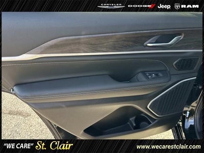 2027 Jeep Grand Cherokee GRAND CHEROKEE L LIMITED RESERVE 4X4