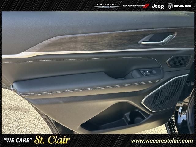 2027 Jeep Grand Cherokee GRAND CHEROKEE L LIMITED RESERVE 4X4