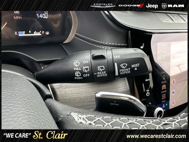2027 Jeep Grand Cherokee GRAND CHEROKEE L LIMITED 4X4