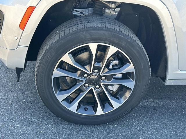 2022 Jeep Grand Cherokee L Overland 4x4