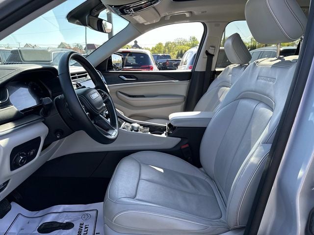2022 Jeep Grand Cherokee L Overland 4x4