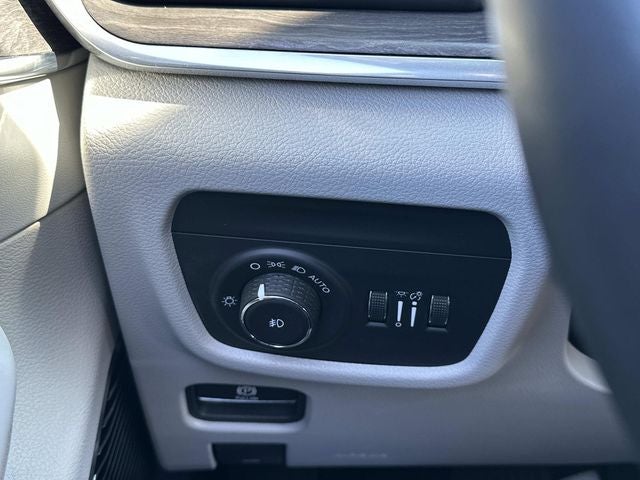 2022 Jeep Grand Cherokee L Overland 4x4