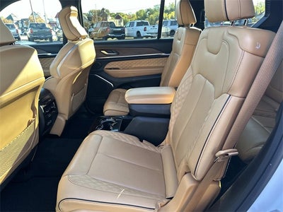 2022 Jeep Grand Cherokee L Summit 4x4